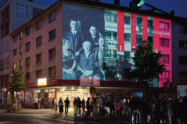 Projektion auf eine Hauswand, Ecke Venloer Straße 23/Bismarckstraße