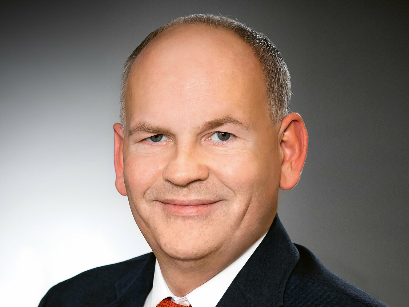 Portrait photo of Ralph-Andreas Surma, Chairman of the Overstolzengesellschaft