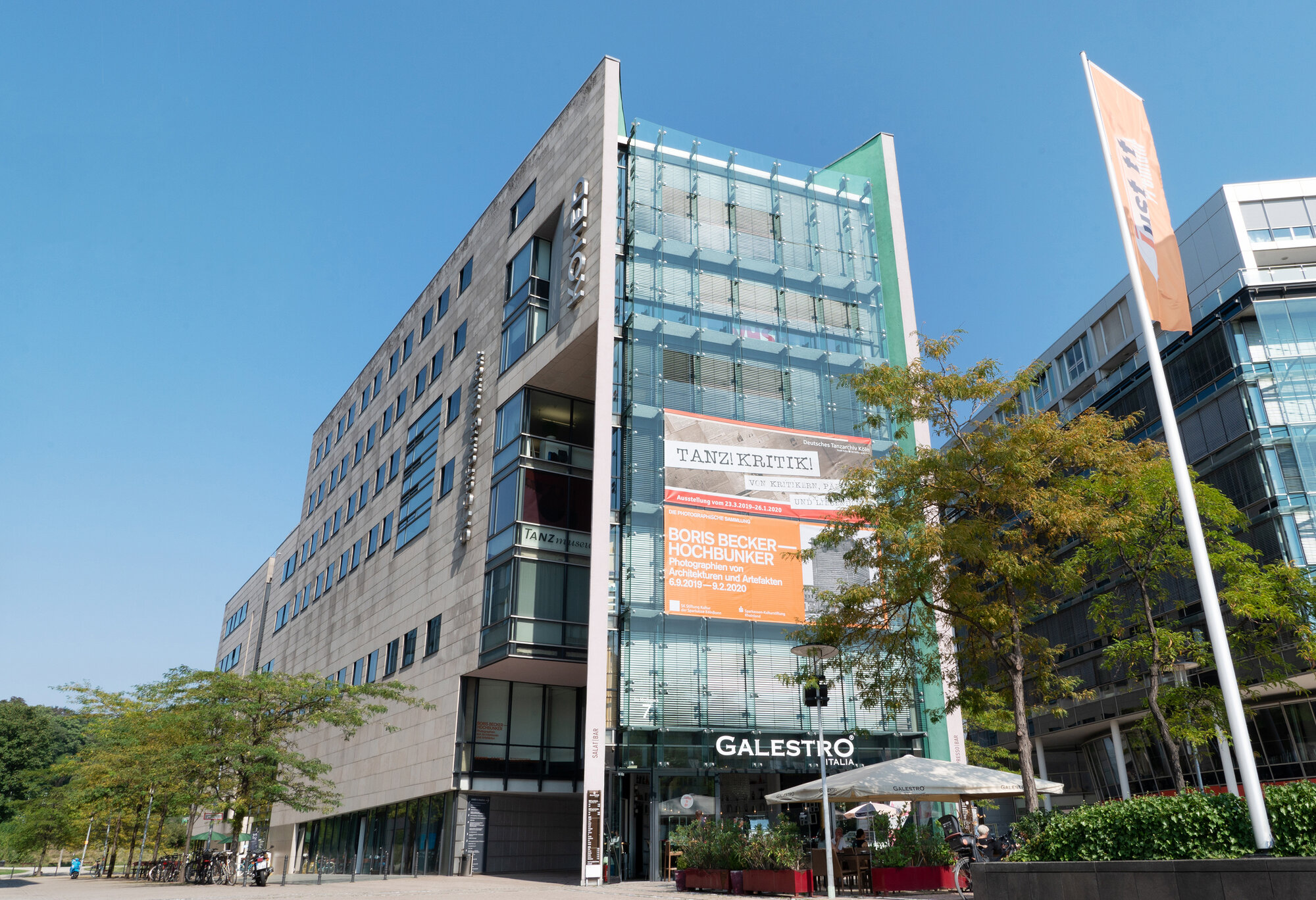 Außenansicht Gebäude Die Photographische Sammlung/SK Stiftung Kultur