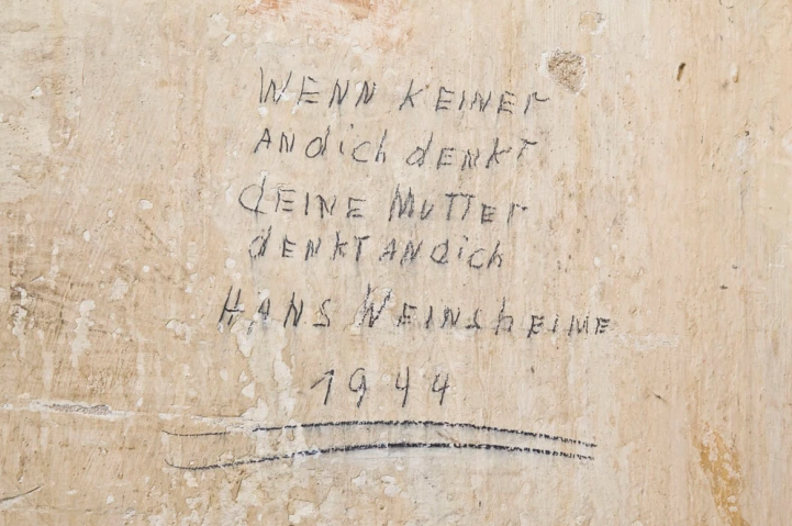 EL-DE-Haus, Gestapo Prison Memorial: Inscription in cell 1