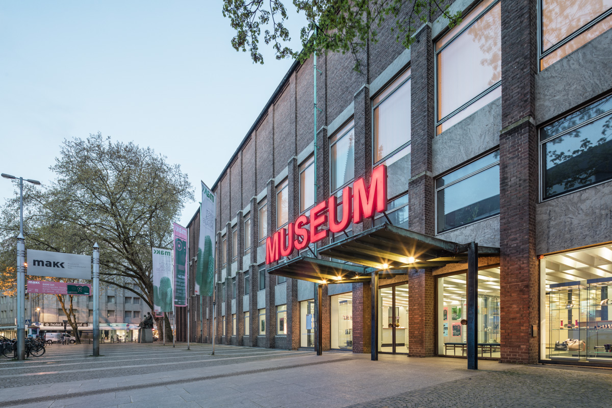 Außenansicht Gebäude MAKK – Museum für Angewandte Kunst Köln