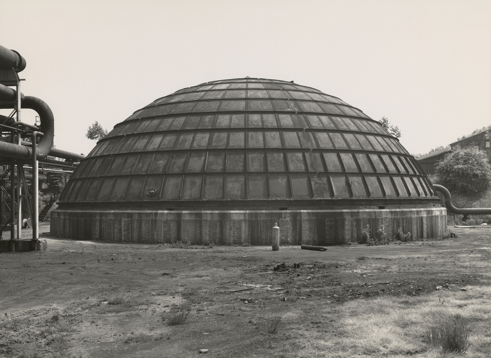 Bernd & Hilla Becher, Benzollager, Zeche Hannover, 1974